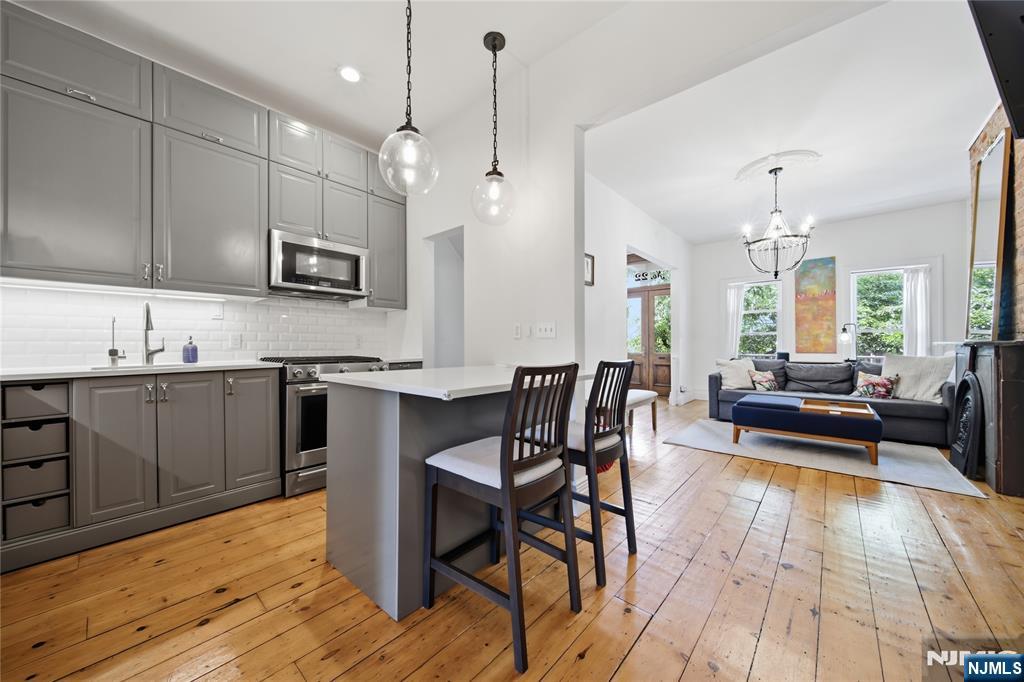 22 Laidlaw Avenue