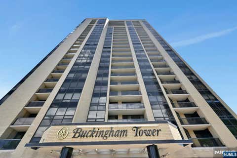 Photo of 800 Palisade Avenue #901, Fort Lee, NJ 07024 (MLS # 26029512)