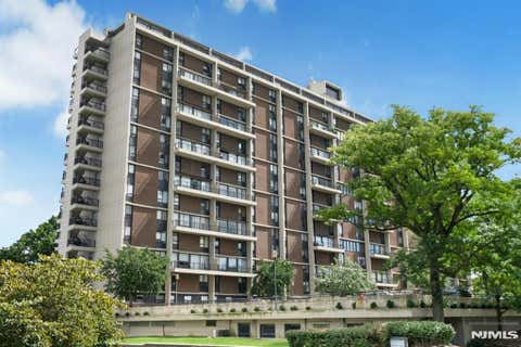 Photo of 2 Horizon Road #816, Fort Lee, NJ 07024 (MLS # 26031705)