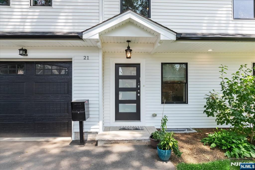 21 Briarcliffe Road