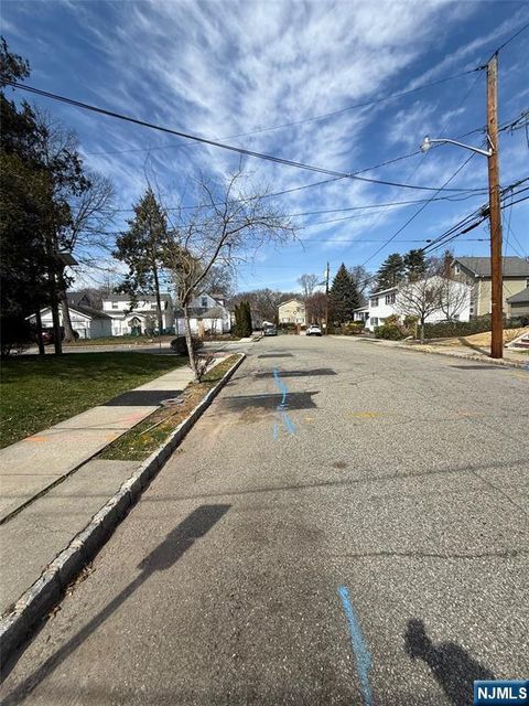 12-14 Hillcrest Road Maplewood NJ 07040