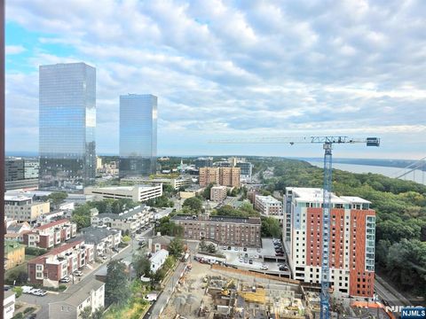 Photo of 100 OLD PALISADE Rd #3314, Fort Lee, NJ 07024 (MLS # 26001085)