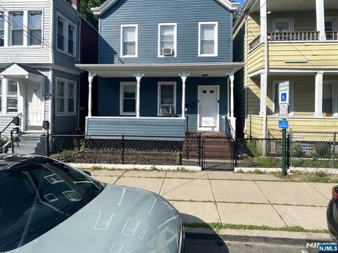 Photo of 37 Lincoln Place, Clifton, NJ 07011 (MLS # 26031459)