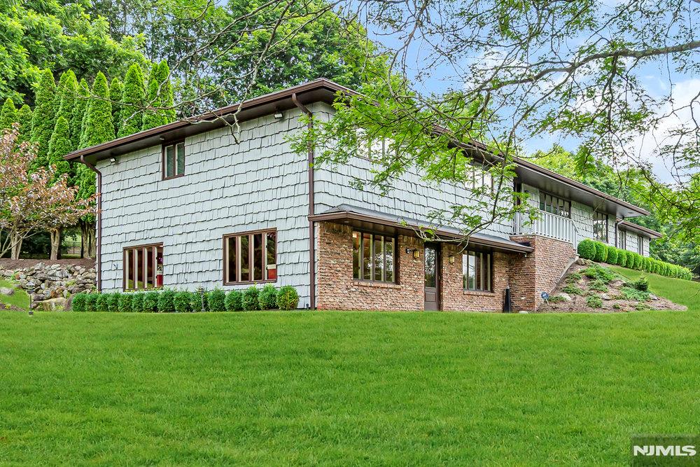 366 Saddle River Road