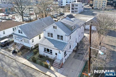 Photo of 2183 Hudson St #2nd Fl, Fort Lee, NJ 07024 (MLS # 26033955)