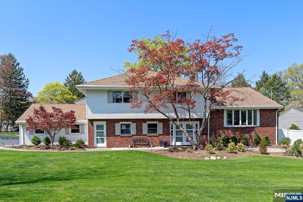Property for Sale at 287 Rivervale Road, River Vale, New Jersey - Bedrooms: 3 
Bathrooms: 3 
Rooms: 10  - $939,000