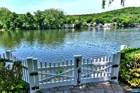 Photo of 45 Lake Shore Dr, Oakland, NJ 07436 (MLS # 26021169)