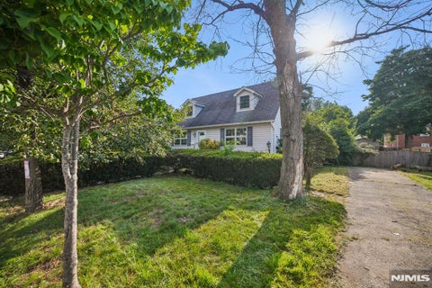 Photo of 1161 Summit Avenue, Teaneck, NJ 07666 (MLS # 26034331)
