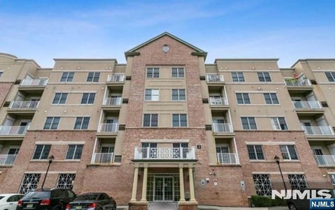 Photo of 3211 Windsor Park CT #150, Englewood, NJ 07631 (MLS # 26038464)