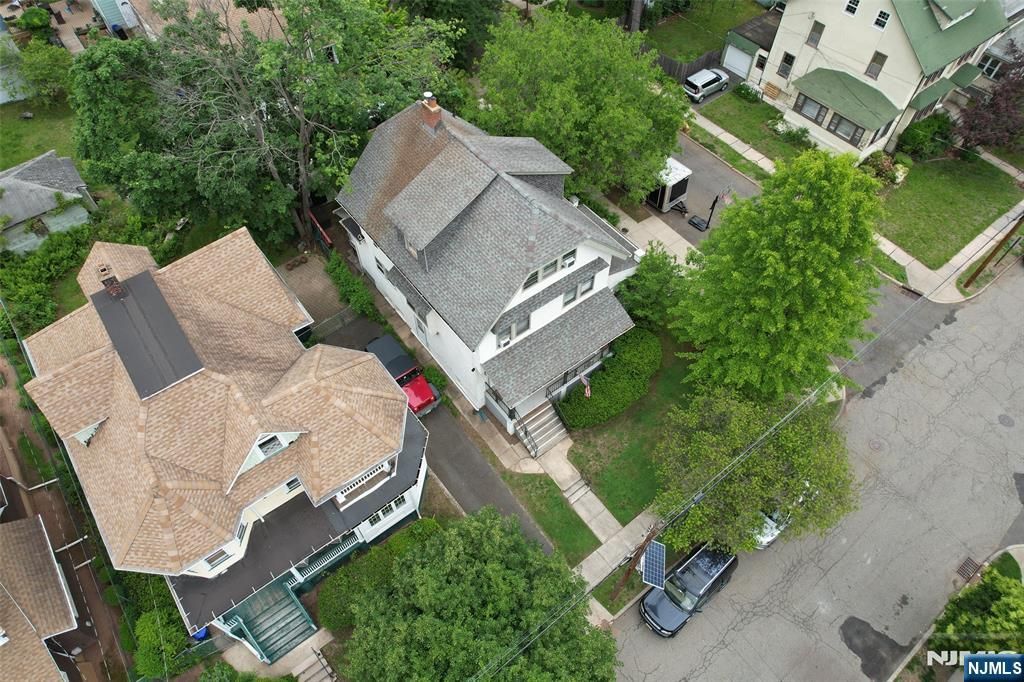 Photo of 28 Morse Avenue, Bloomfield, NJ 07003 (MLS # 25023429)