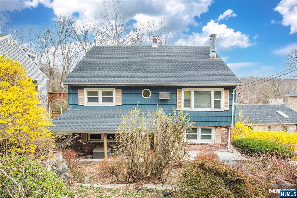 237 Skyline Lake Drive