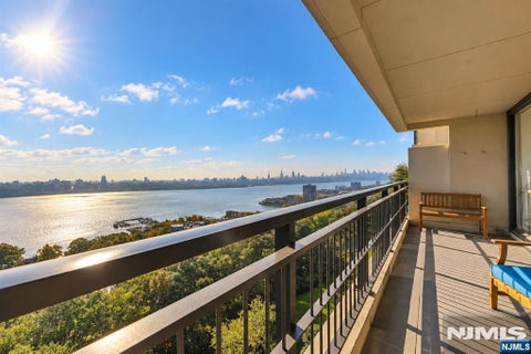 Photo of 4 Horizon Road #1027, Fort Lee, NJ 07024 (MLS # 26037727)