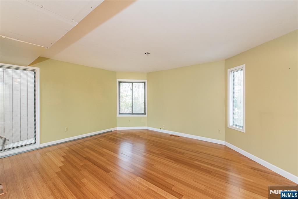 57 Edinborough Court