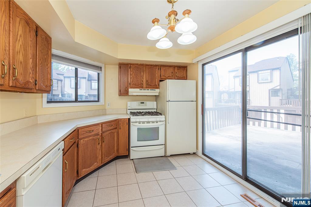 57 Edinborough Court