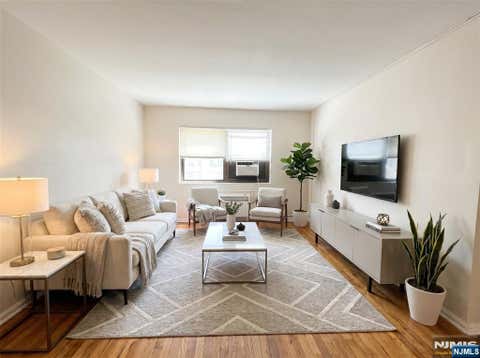 Photo of 3050 Edwin Avenue #3F, Fort Lee, NJ 07024 (MLS # 26023378)