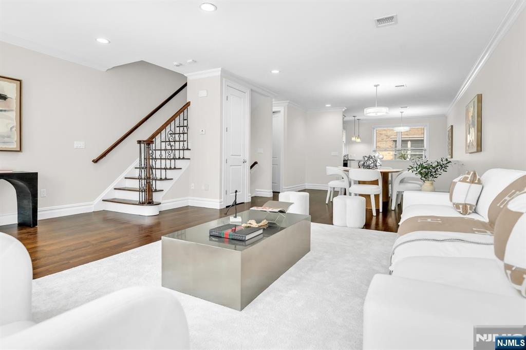 Rental Property at 2175 Edwin Ave, Fort Lee, New Jersey - Bedrooms: 3 
Bathrooms: 3.5 
Rooms: 12  - $5,700 MO.