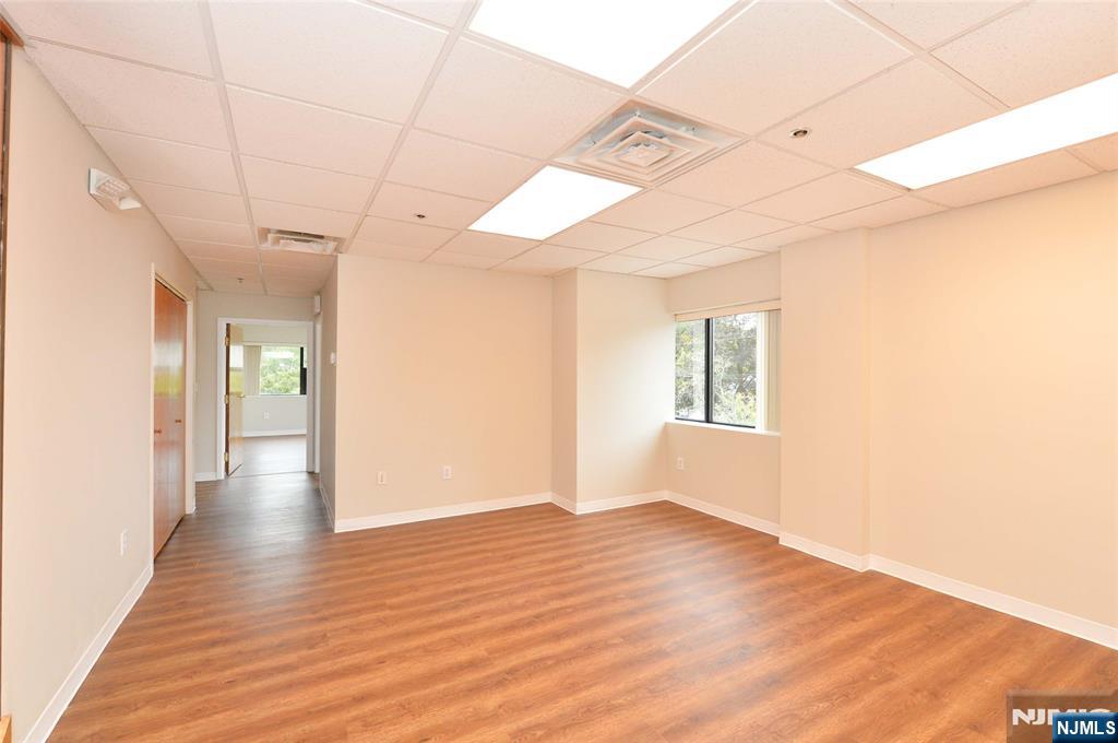 171 Franklin Turnpike 210