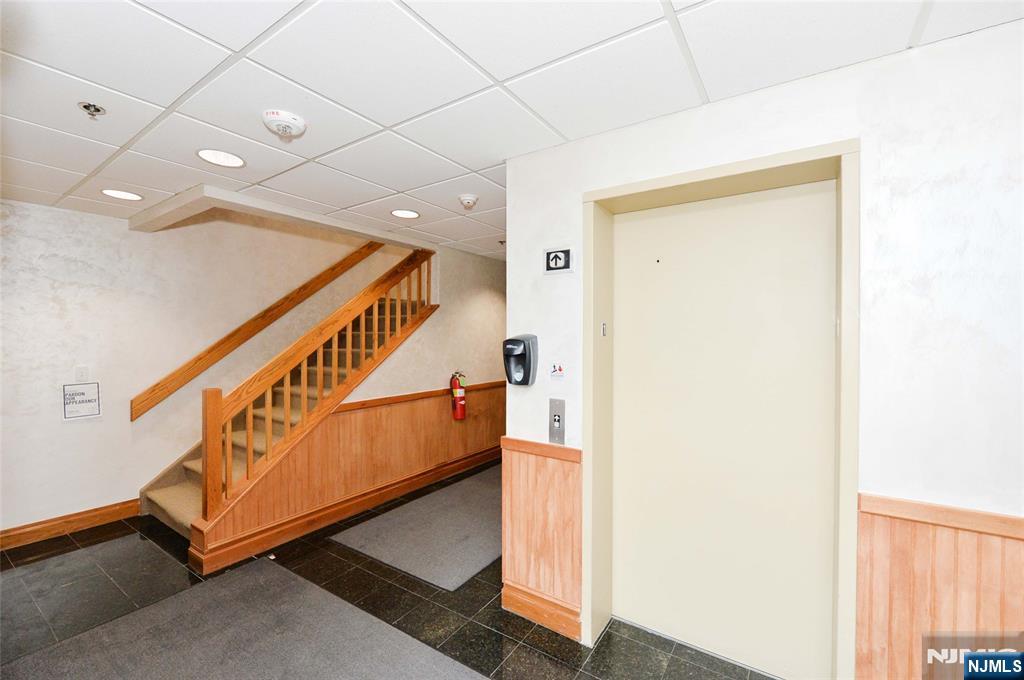 171 Franklin Turnpike 210