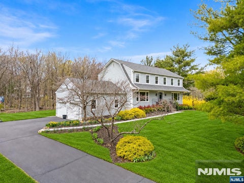 Photo of 68 Burnwood Lane, Upper Saddle River, NJ 07458 (MLS # 26040248)