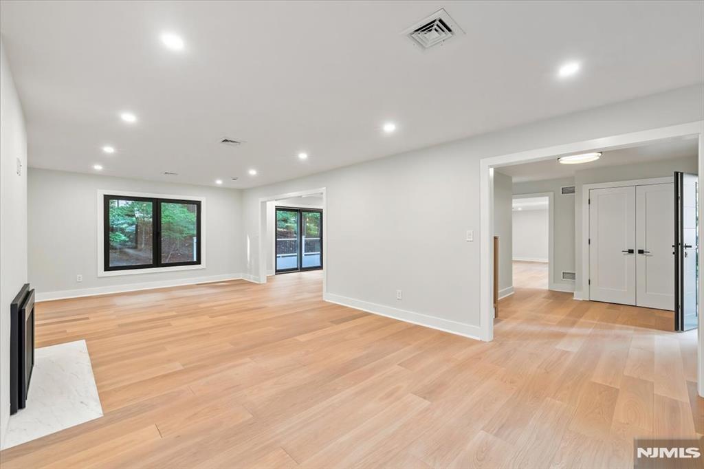 15 Green Way