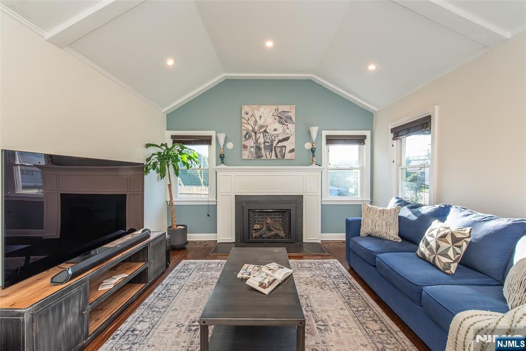 47 Mount Prospect Avenue