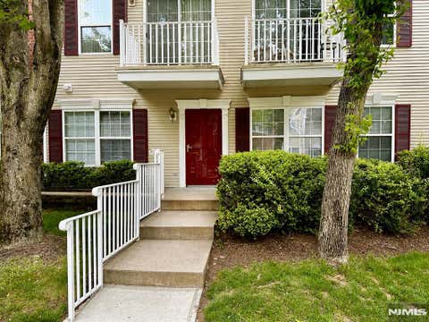 Photo of 2382 Phillip CT, Mahwah, NJ 07430 (MLS # 26021472)
