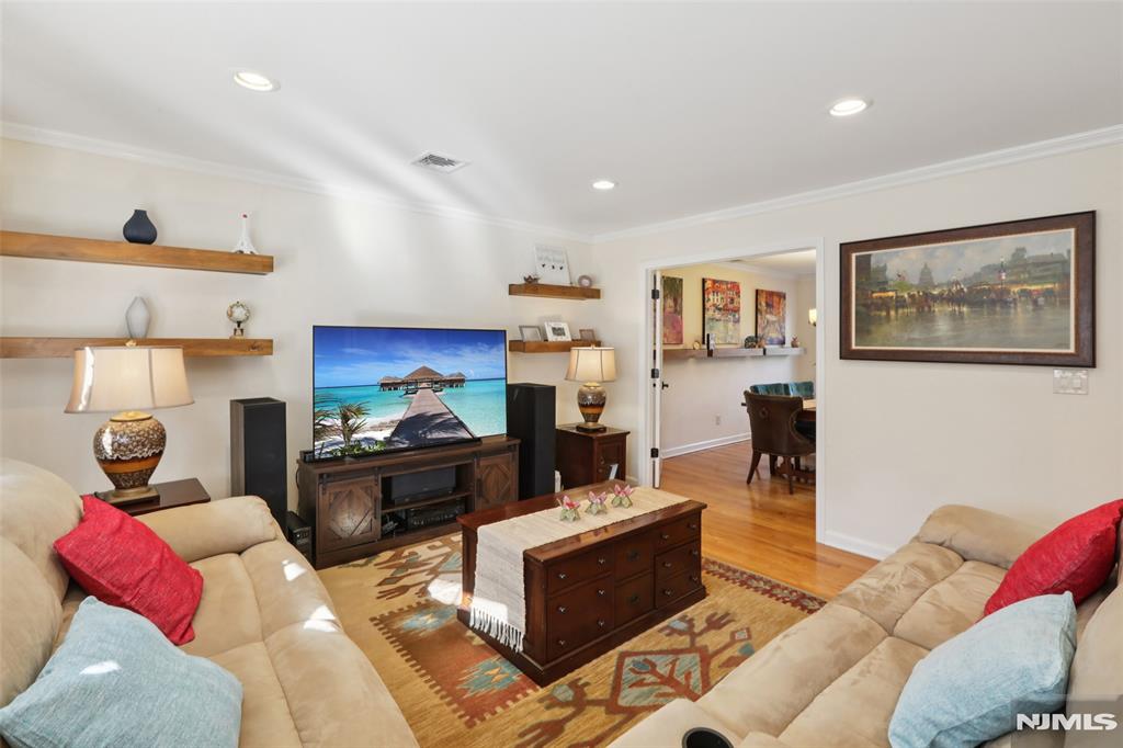 115 Southern Parkway