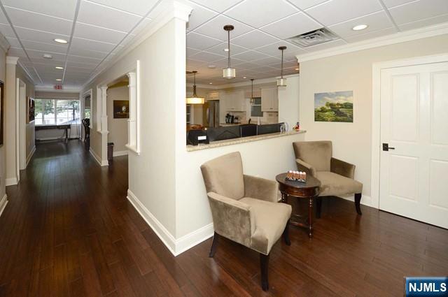 216 E Ridgewood 2B or Suite 4