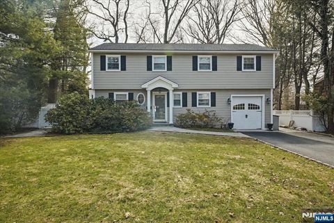 32 Highview Avenue Woodcliff Lake NJ 07677