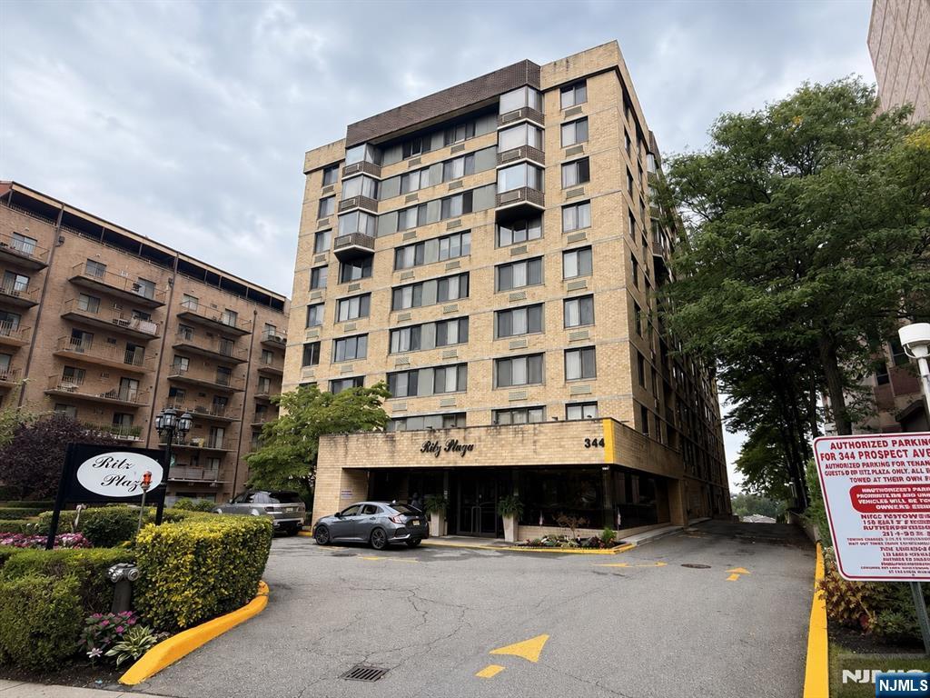 344 Prospect Avenue 4H