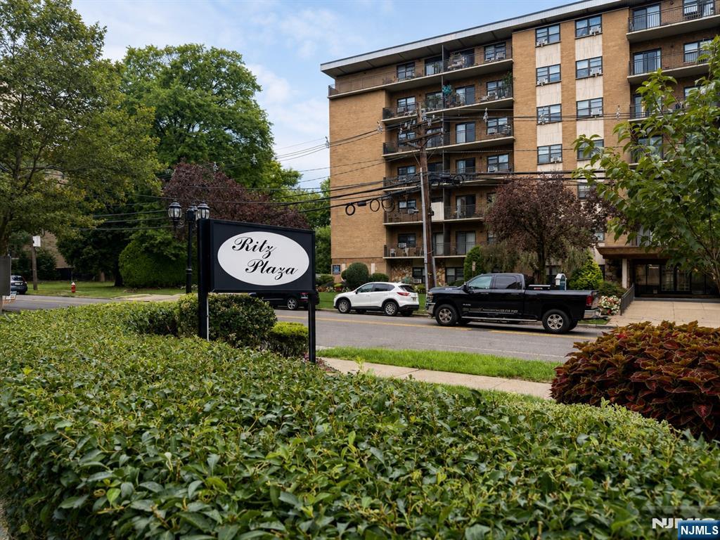 344 Prospect Avenue 4H