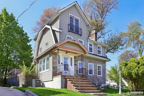 Photo of 1494 Endicott Terrace, Teaneck, NJ 07666 (MLS # 26010858)