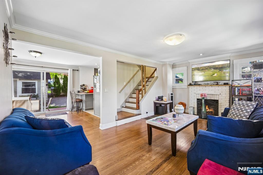 1494 Endicott Terrace