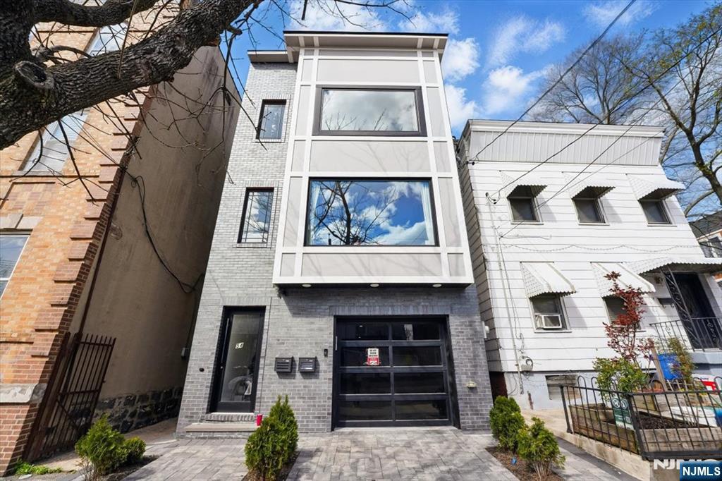 Property for Sale at 54 Logan Avenue 1, Jersey City, New Jersey - Bedrooms: 3 
Bathrooms: 3  - $849,000