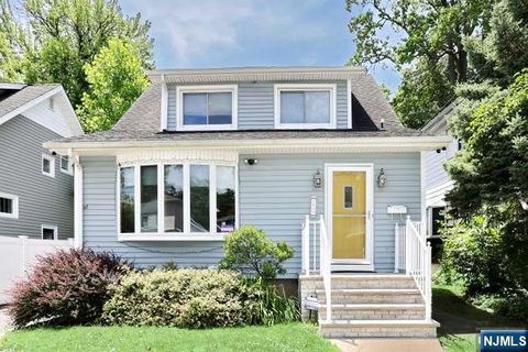 Photo of 119 McKinley Avenue, Dumont, NJ 07628 (MLS # 26022871)