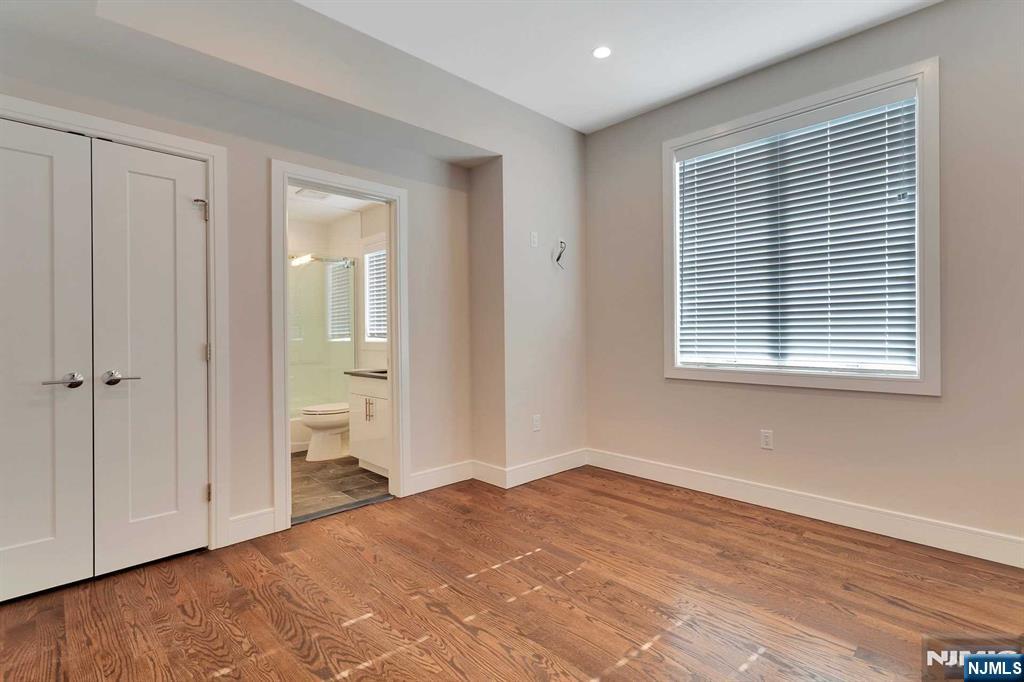 1547 A+B 11th Street