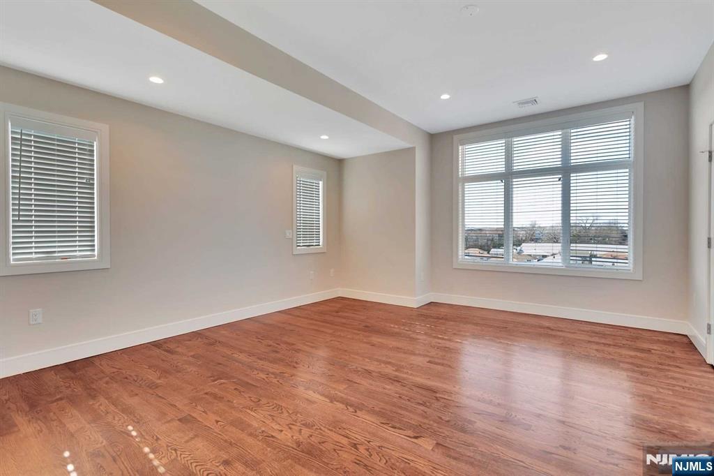 1547 A+B 11th Street