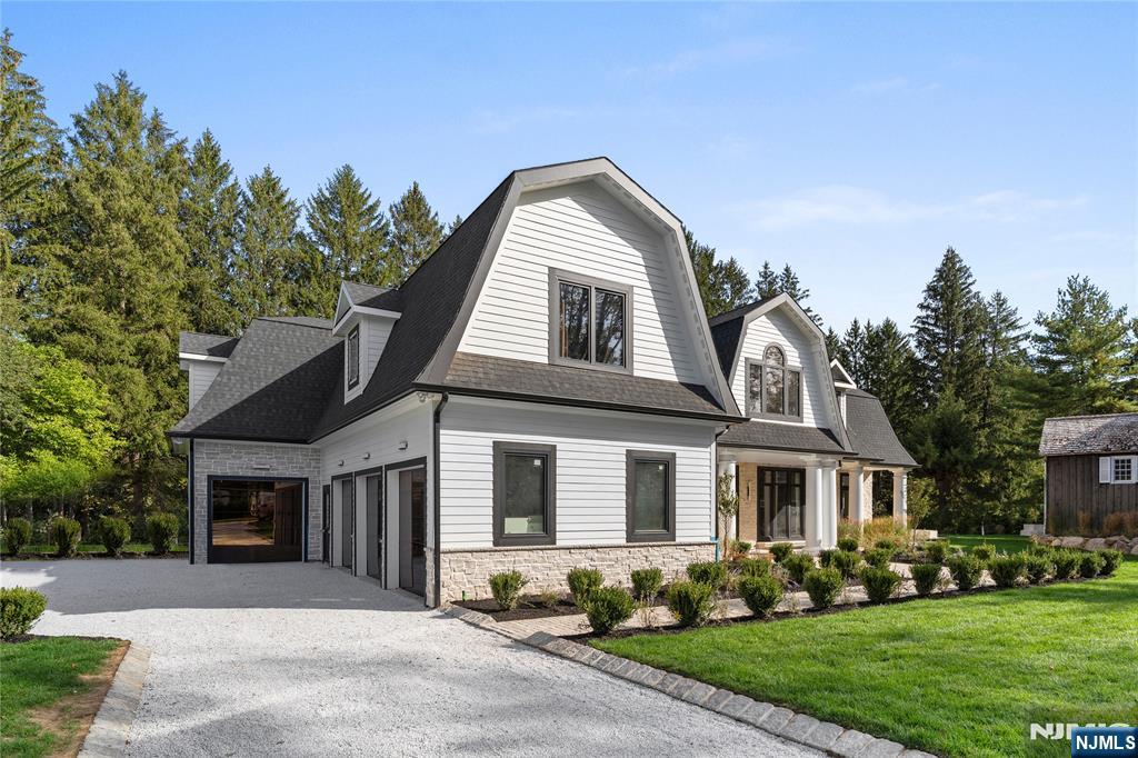 48 Pleasant Avenue