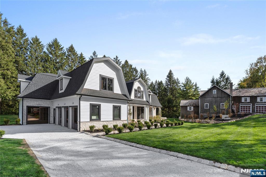 48 Pleasant Avenue