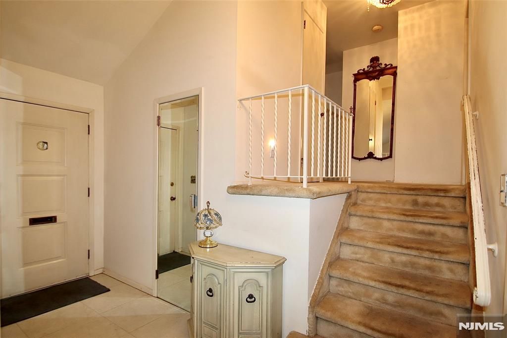 Photo of 522 Dorothy Street, Fair Lawn, NJ 07410 (MLS # 26012654)