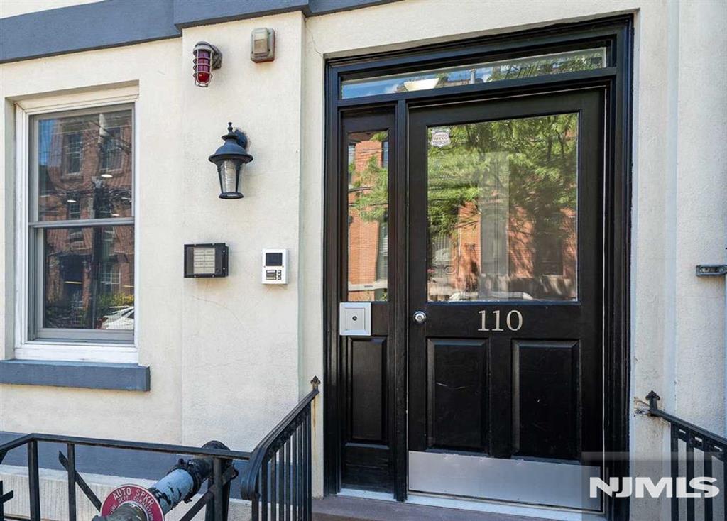 110 Bloomfield Street 3