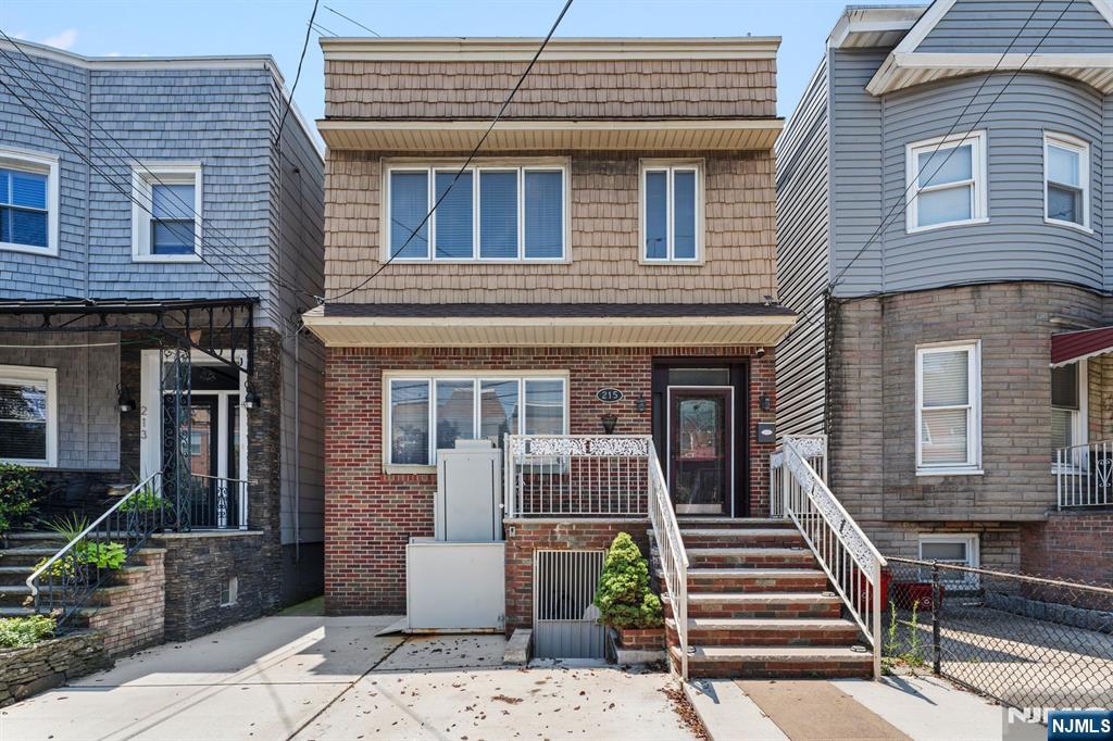 215 Jane Street