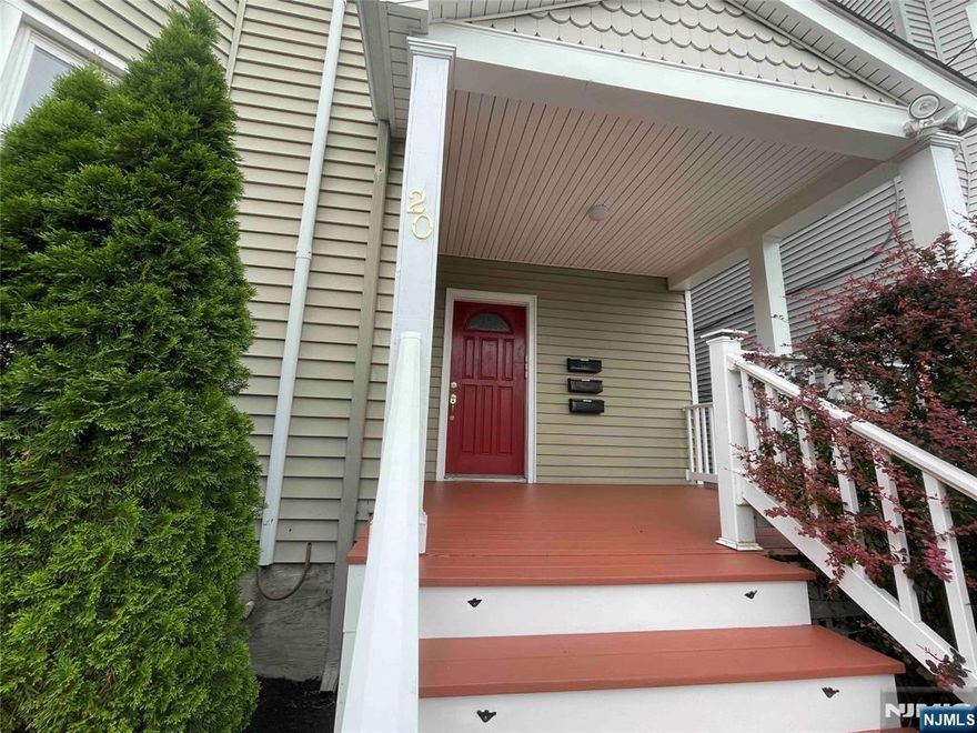 LL pays 1/2 commission. Great Location! Gorgeous freshly painted 1st floor unit with private entry door in a legal 3-family home. Steps to Verona public library, Bloomfield Ave. shops, restaurants, NYC bus stops, and the famous Verona park. Top rated Verona schools. Refinished hardwood floor, S/S kitchen appliances and granite counter tops. Deep and fenced backyard with patio. Shared W/D in basement. Storage space in the basement. The unit has own gas and electric meters. LL pays for old & hot water. REQ: NTN Credit/Background check and income verification. No smoking, no pets.