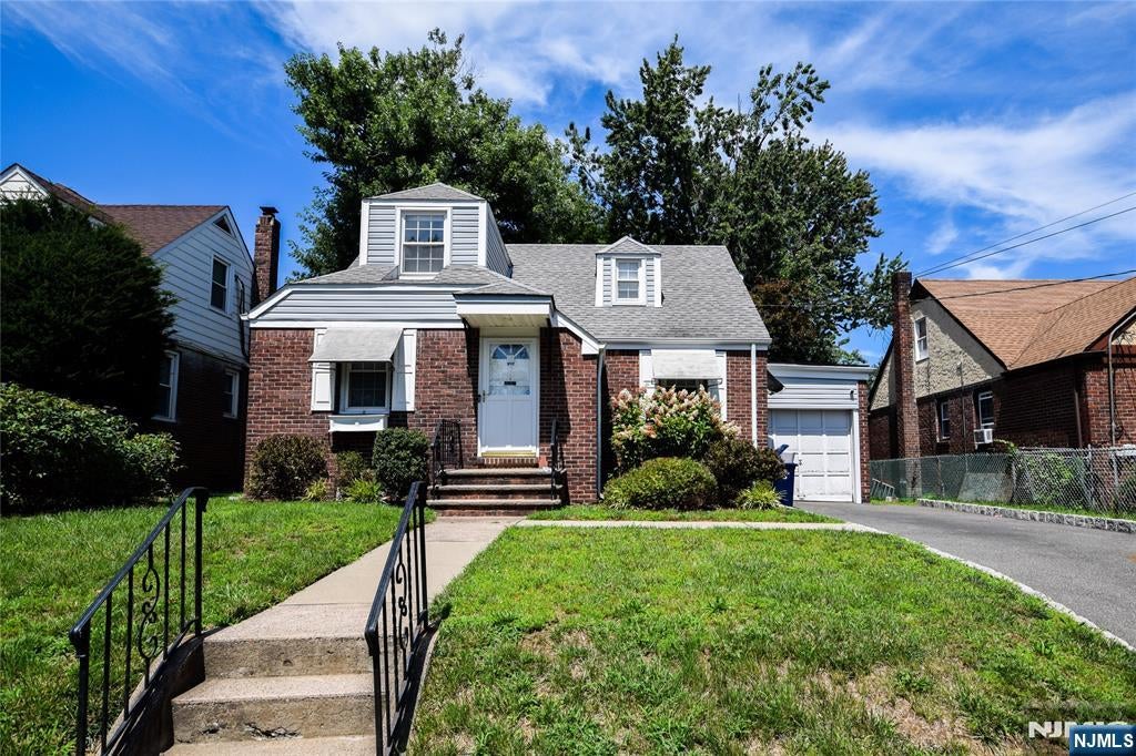 441-443 9th Avenue