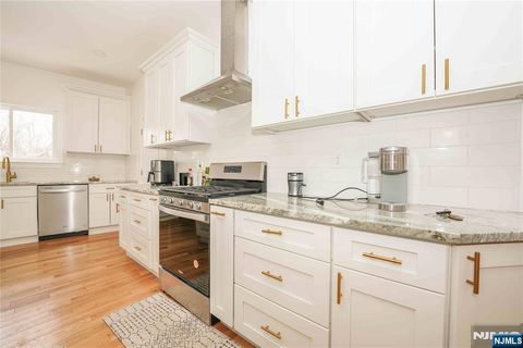 21 Woodland Road Bloomfield NJ 07003