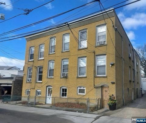 Photo of 108110 Cross St #2M, Harrison, NJ 07029 (MLS # 26002837)