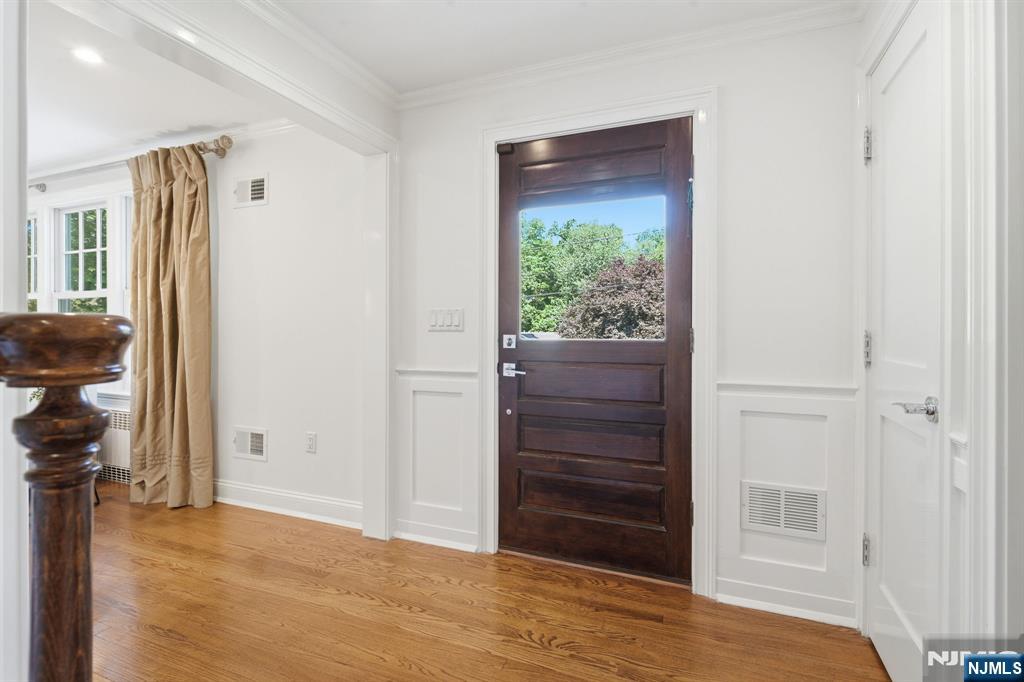 62 Jacobus Avenue