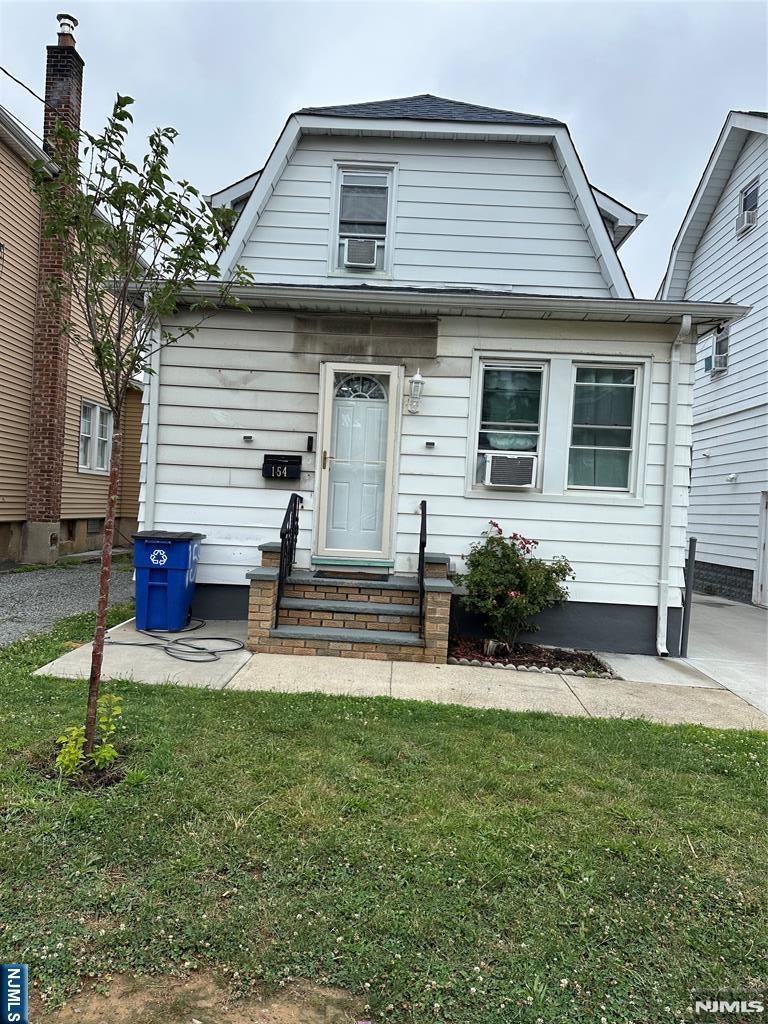 Photo of 154 Union Avenue, Belleville, NJ 07109 (MLS # 26025980)