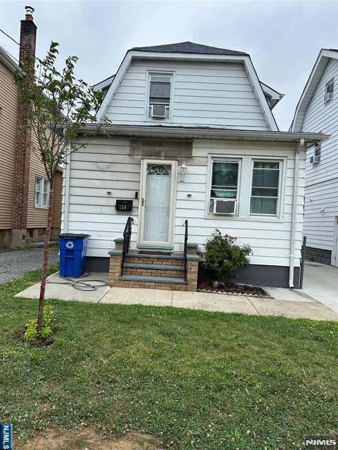 Photo of 154 Union Avenue, Belleville, NJ 07109 (MLS # 26025980)