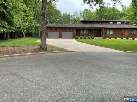 625 Roberge Drive River Vale NJ 07675